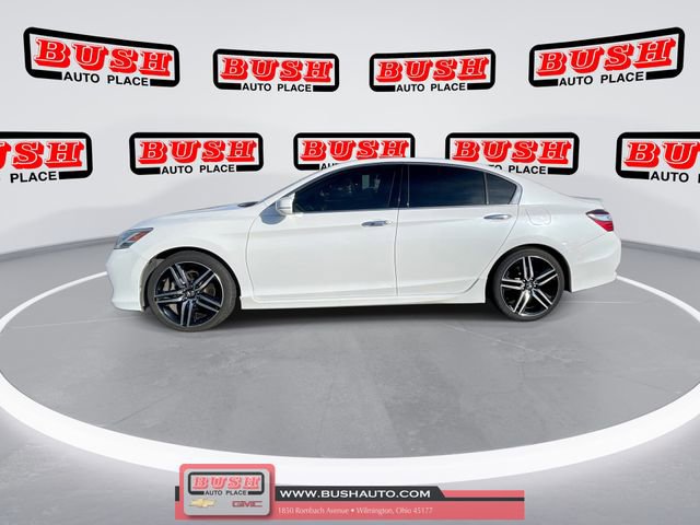 Used 2017 Honda Accord Touring image 7