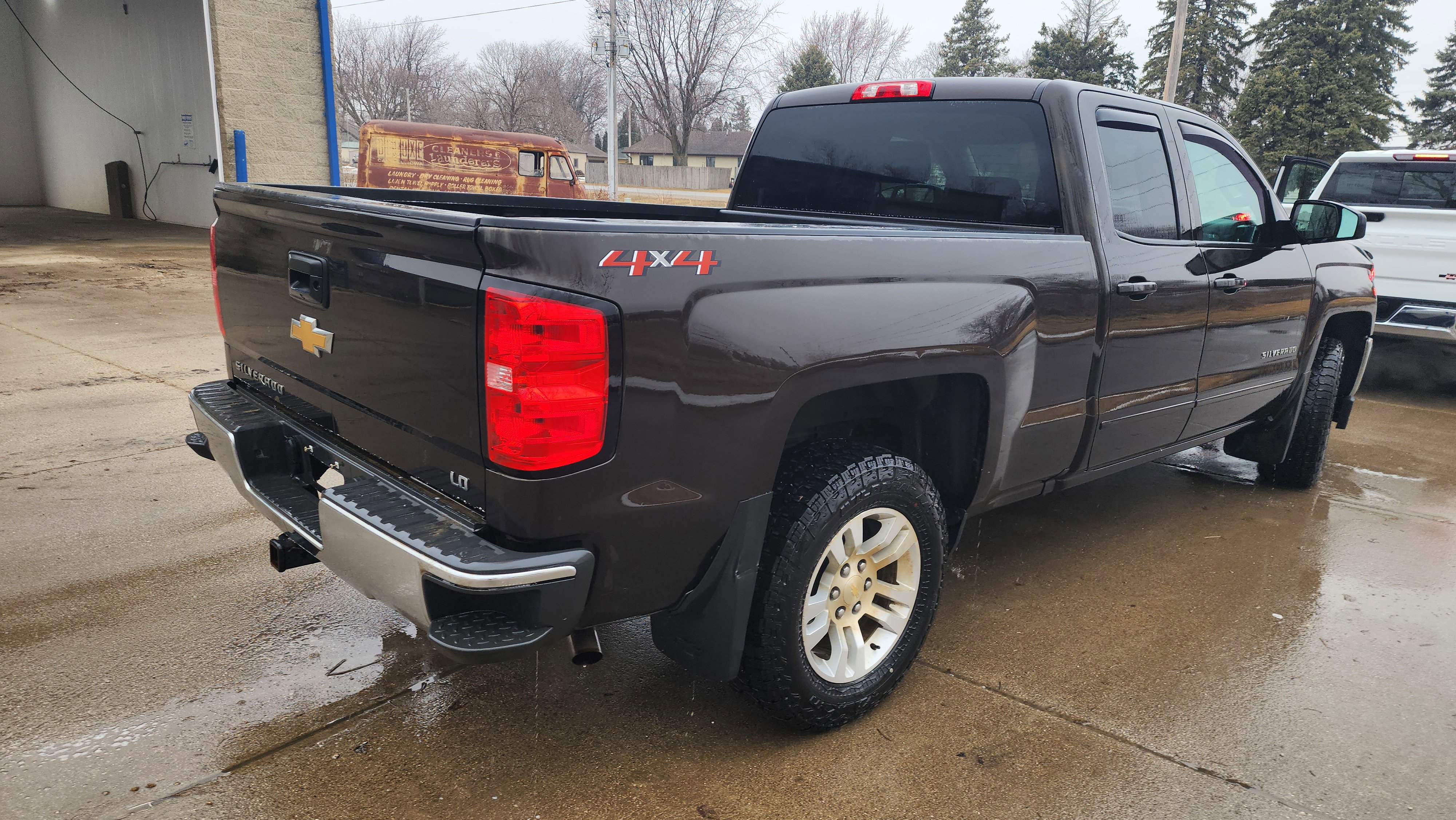 Used 2019 Chevrolet Silverado 1500 LT w/ All Star Edition image 4