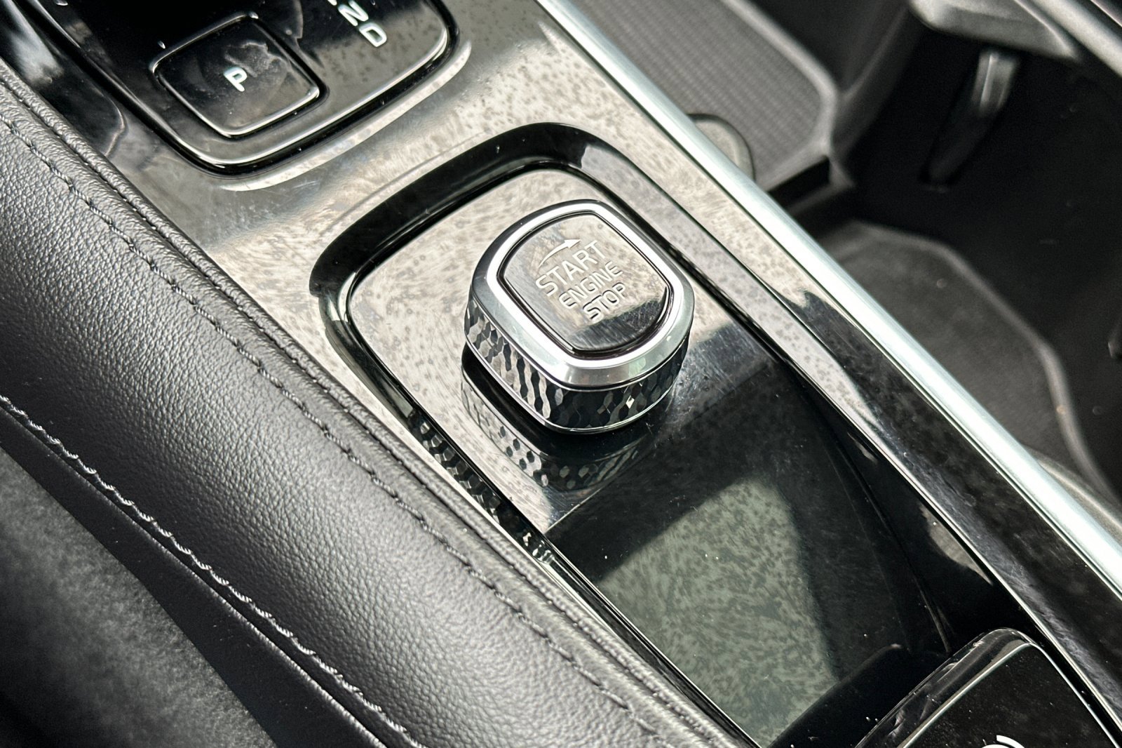 Certified 2023 Volvo S90 B6 Plus w/ Protection Package Premier image 27