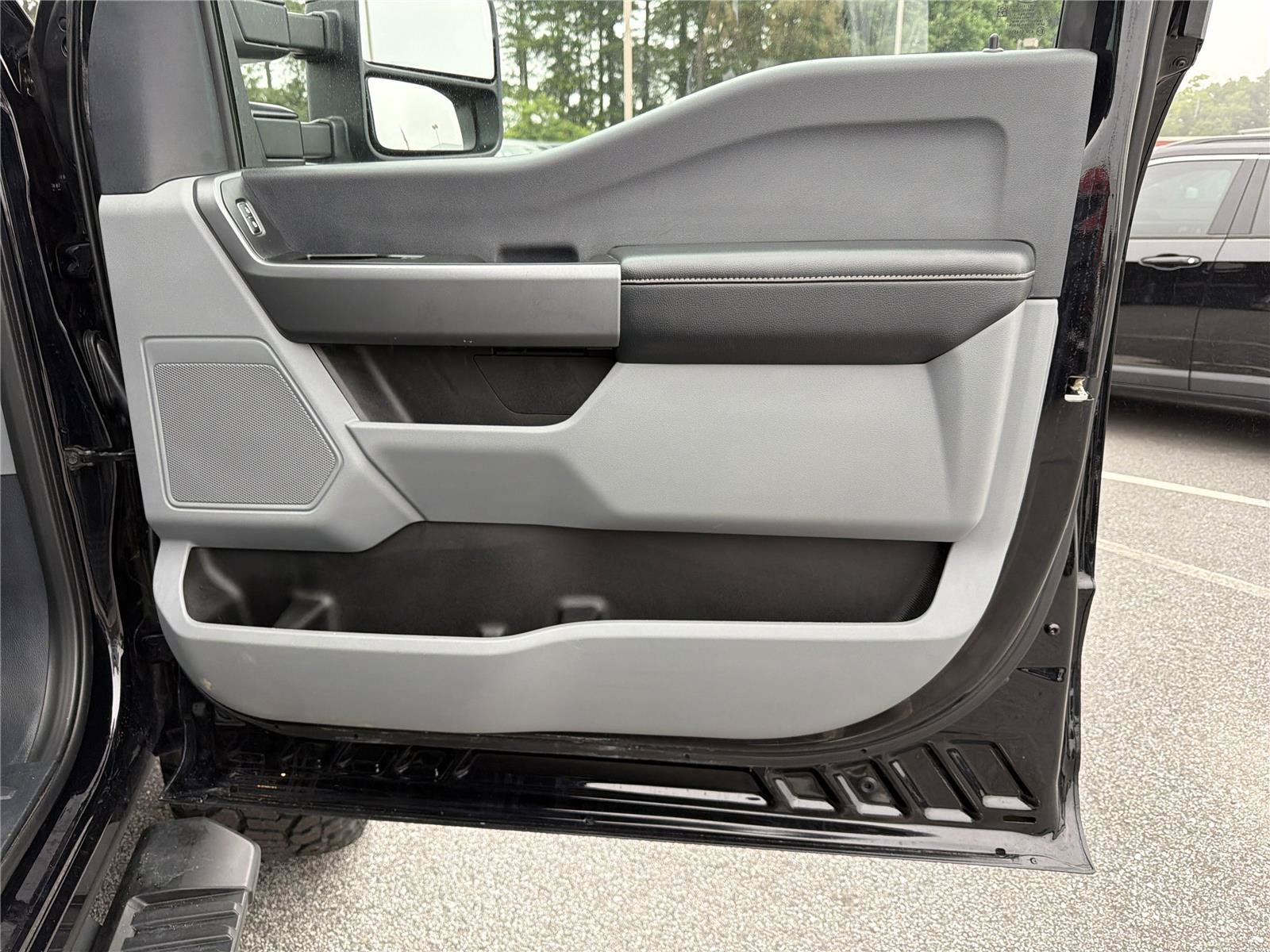 Used 2025 Ford F250 XLT AWD/4WD image 13