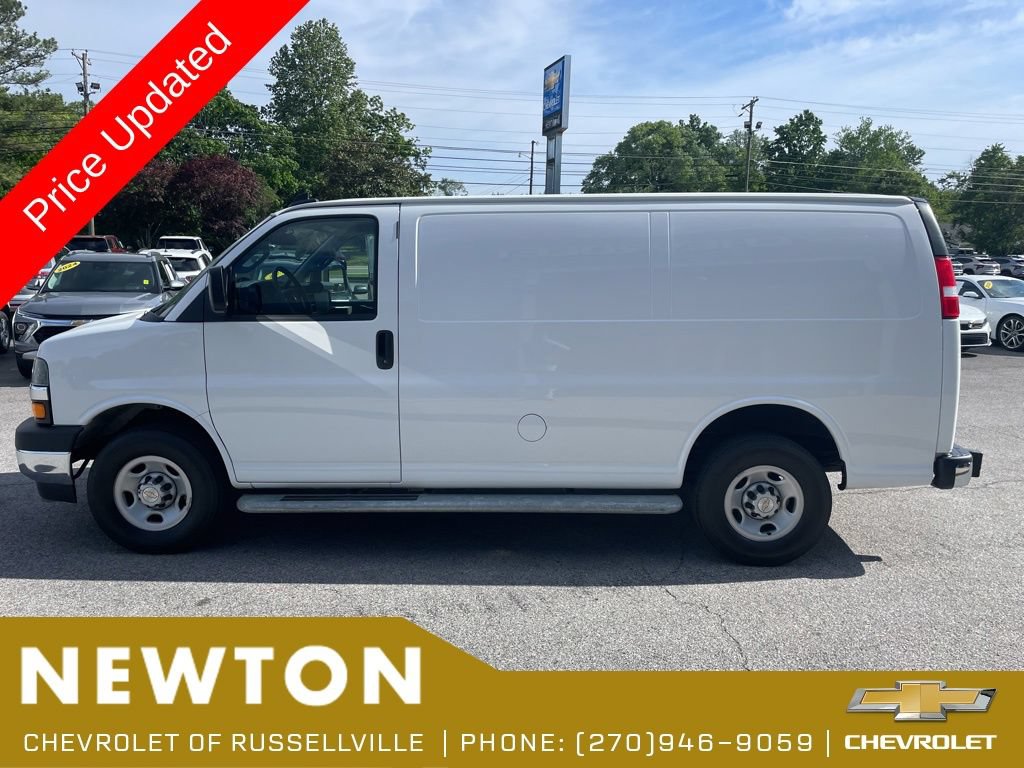Used 2024 Chevrolet Express 2500 w/ Driver Convenience Package RWD image 28