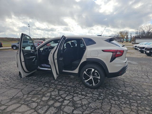 New 2026 Chevrolet Trax RS image 13