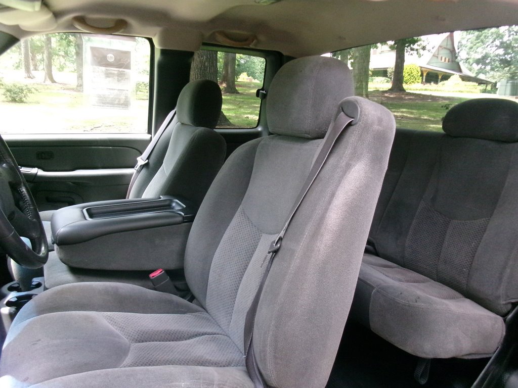 Used 2004 Chevrolet Silverado 1500 LS RWD image 14
