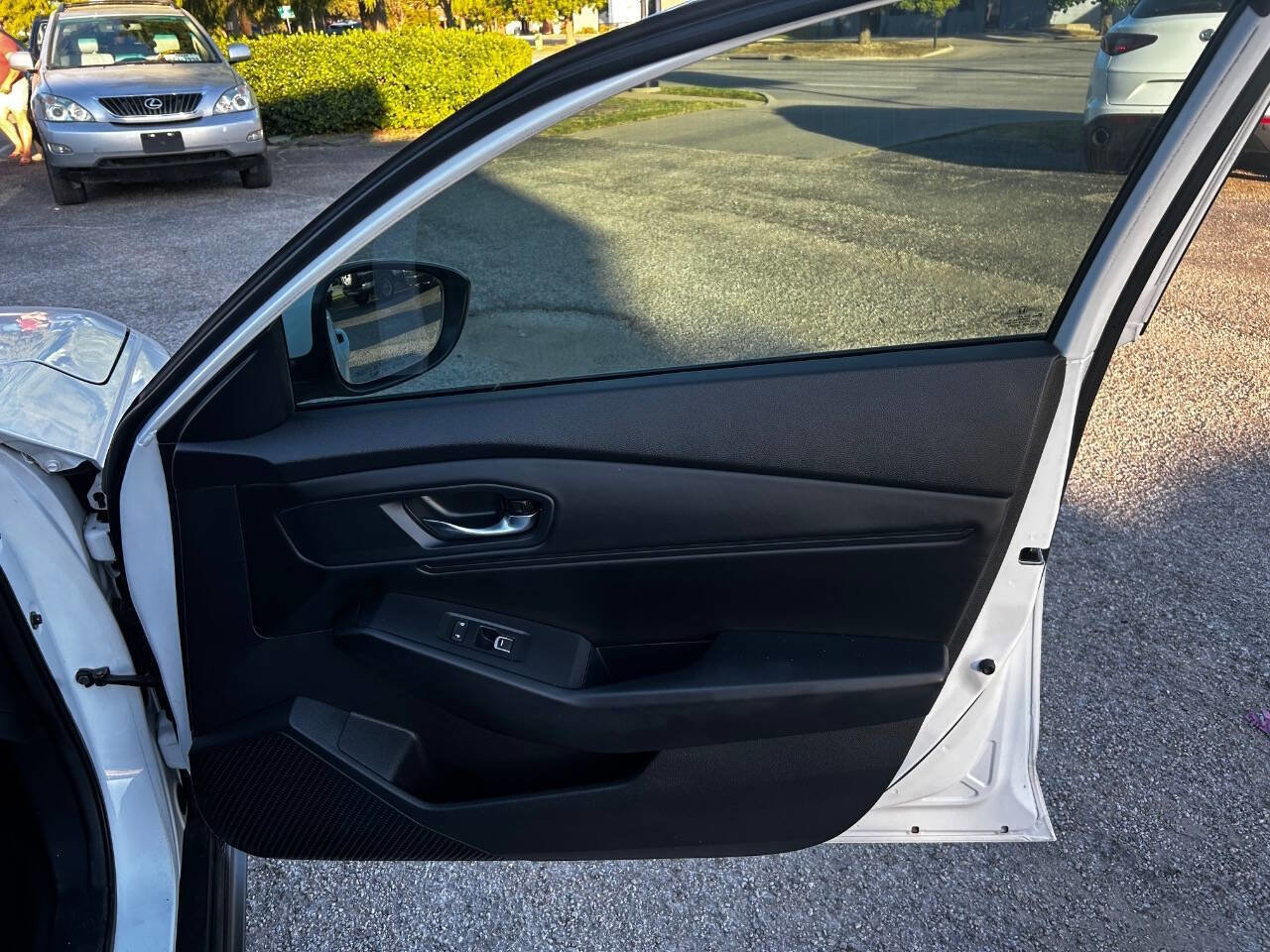 Used 2023 Honda Accord EX image 16