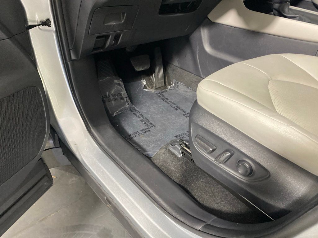 Used 2025 Toyota Grand Highlander FWD image 25
