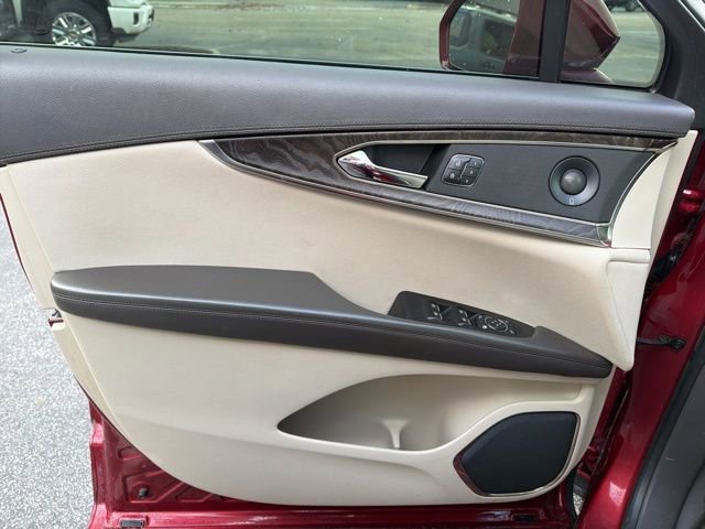 Used 2019 Lincoln Nautilus Reserve image 23