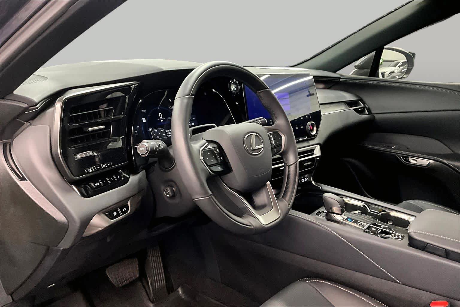 Used 2025 Lexus RX 350 w/ Convenience Package AWD/4WD image 18