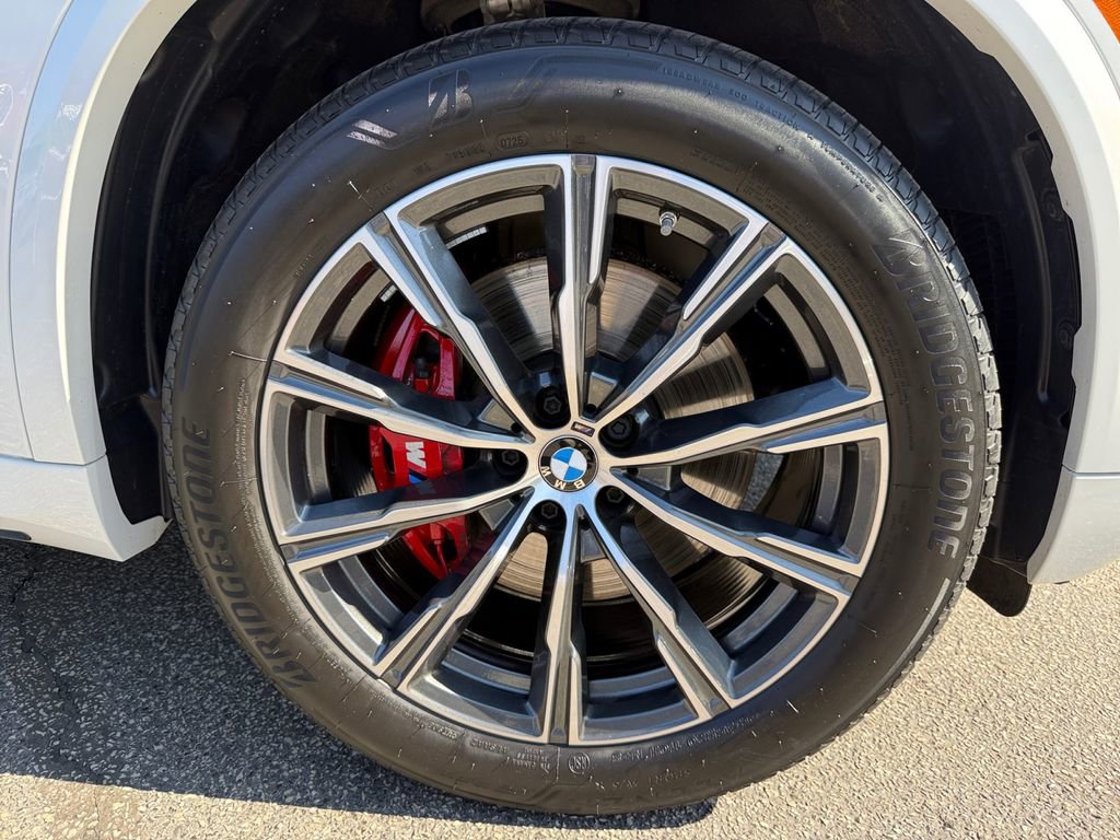 Certified 2026 BMW X5 xDrive40i w/ M Sport Package image 18