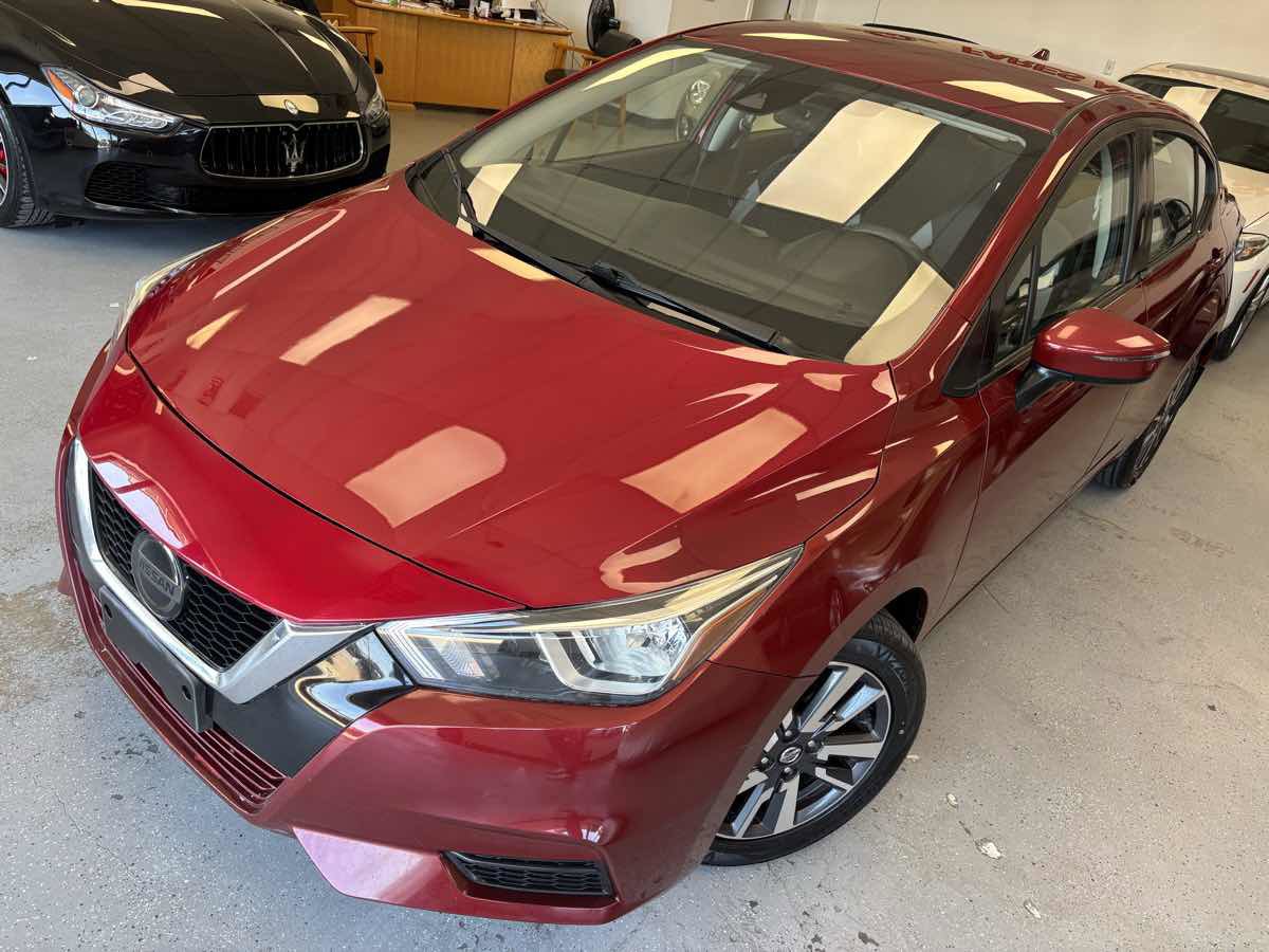 Used 2020 Nissan Versa SV w/ Trunk Package FWD image 6