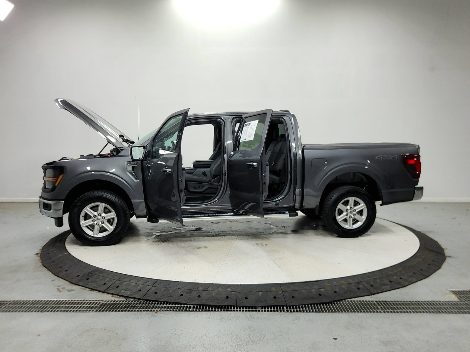 Used 2025 Ford F150 XLT w/ Equipment Group 302A MID AWD/4WD image 13