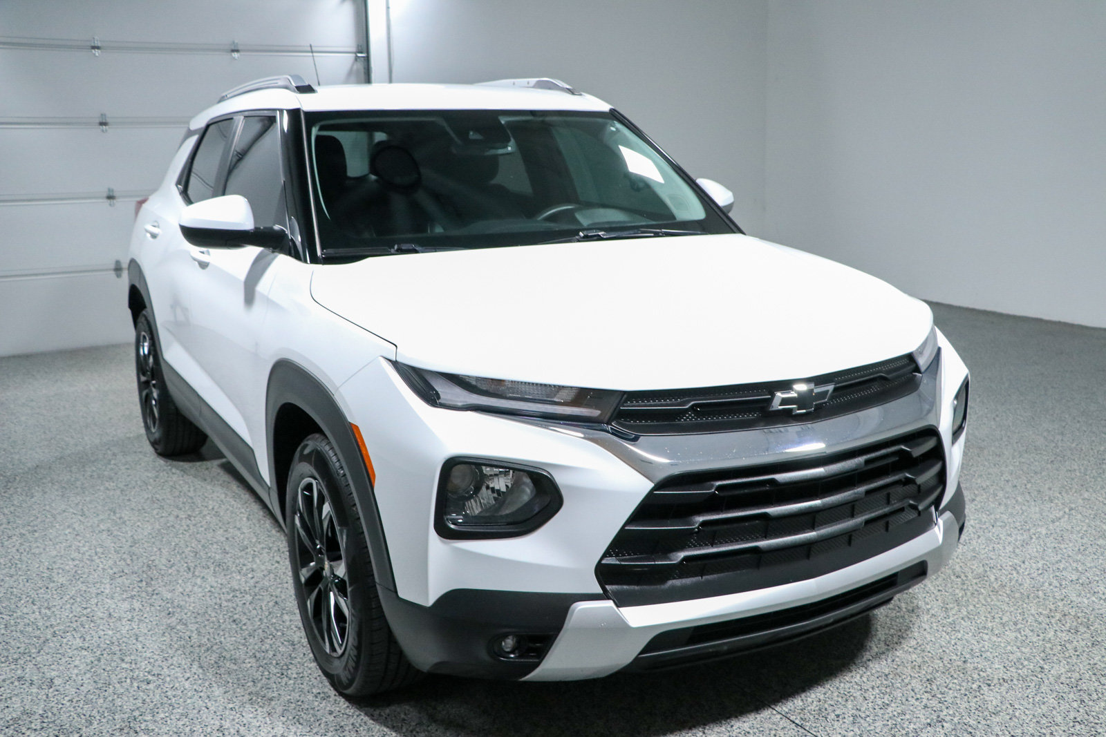 Used 2023 Chevrolet TrailBlazer LT w/ Convenience Package FWD image 5