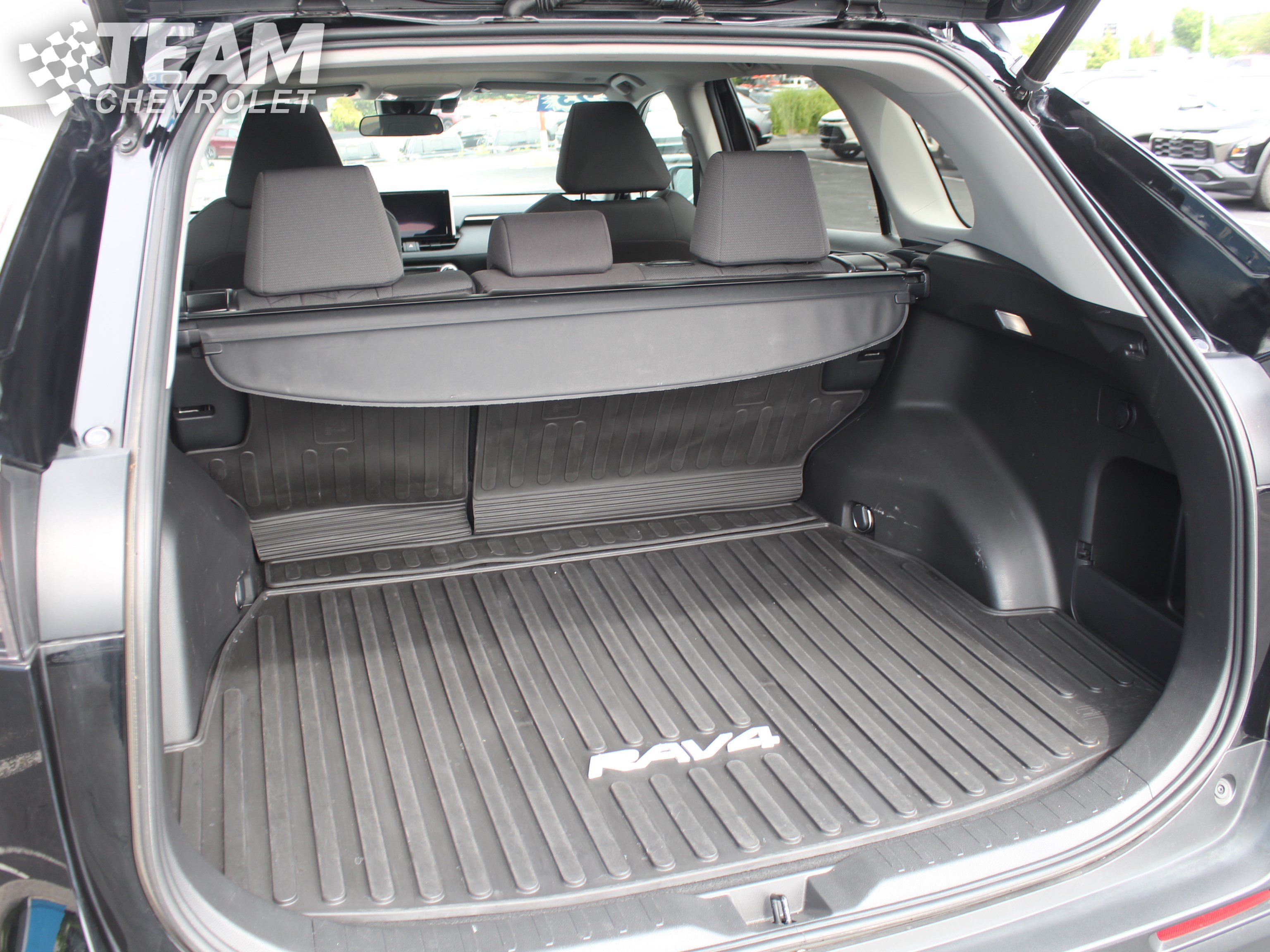 Used 2023 Toyota RAV4 XLE w/ Convenience Package AWD/4WD image 29