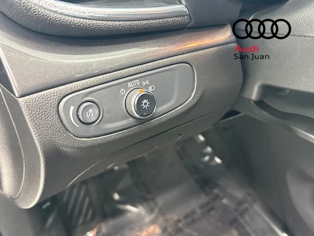 Used 2020 Buick Encore Preferred image 31