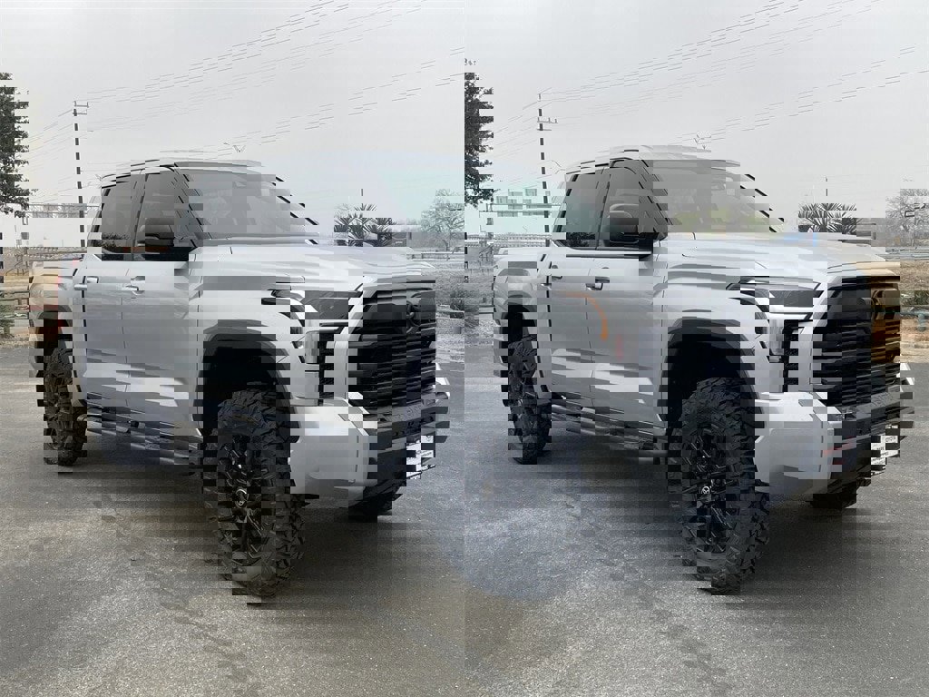 New 2026 Toyota Tundra SR5 image 3