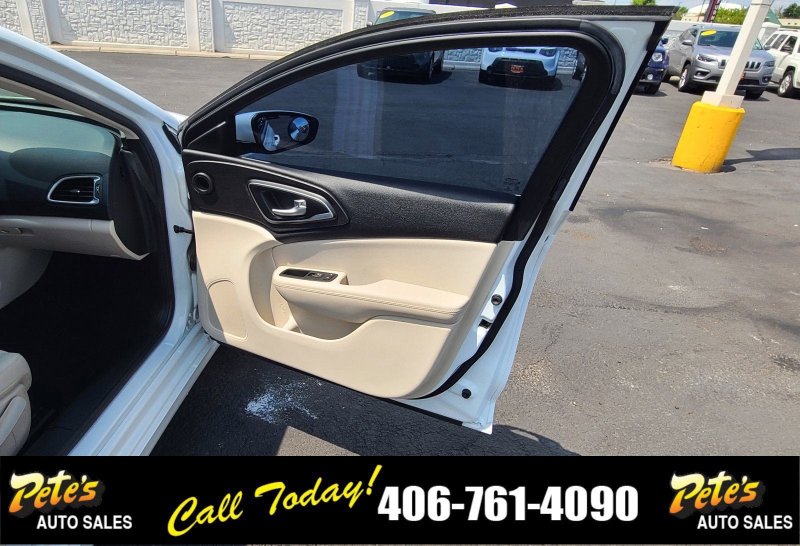 Used 2016 Chrysler 200 Limited image 13