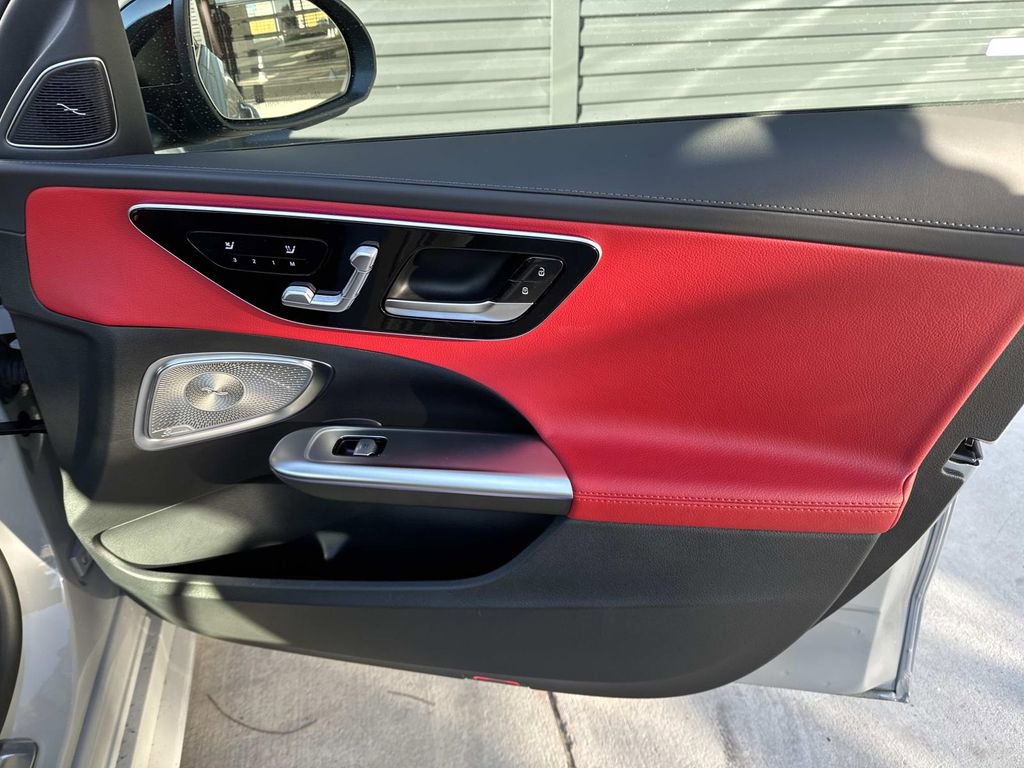 Used 2025 Mercedes-Benz C 300 Sedan image 19