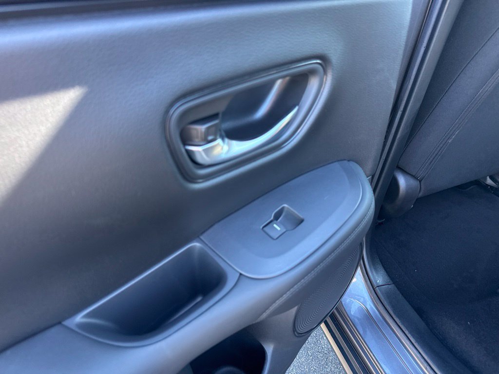 Used 2024 Honda HR-V LX image 19