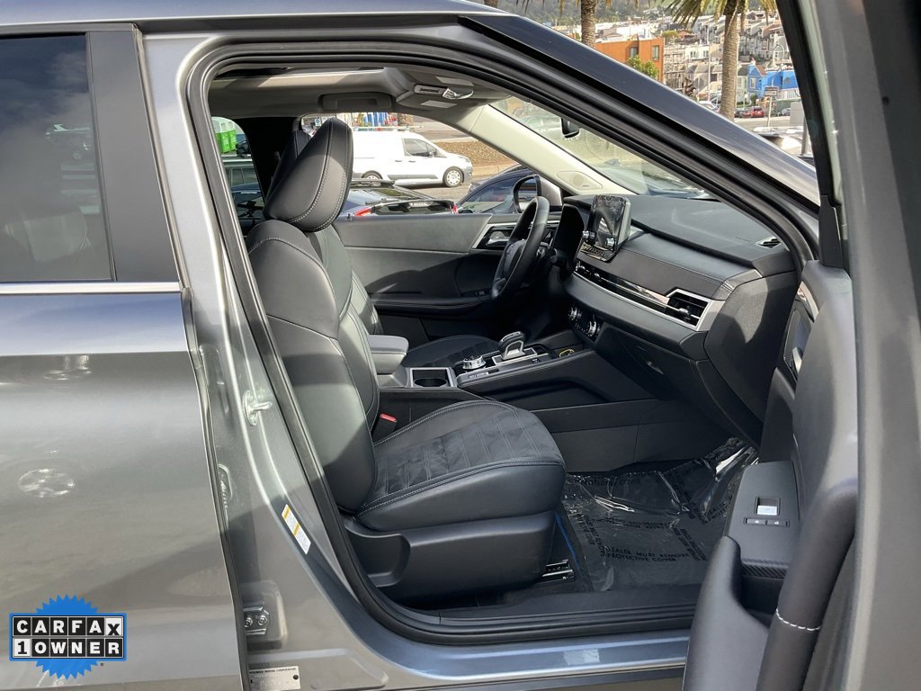 Used 2023 Mitsubishi Outlander SE image 70