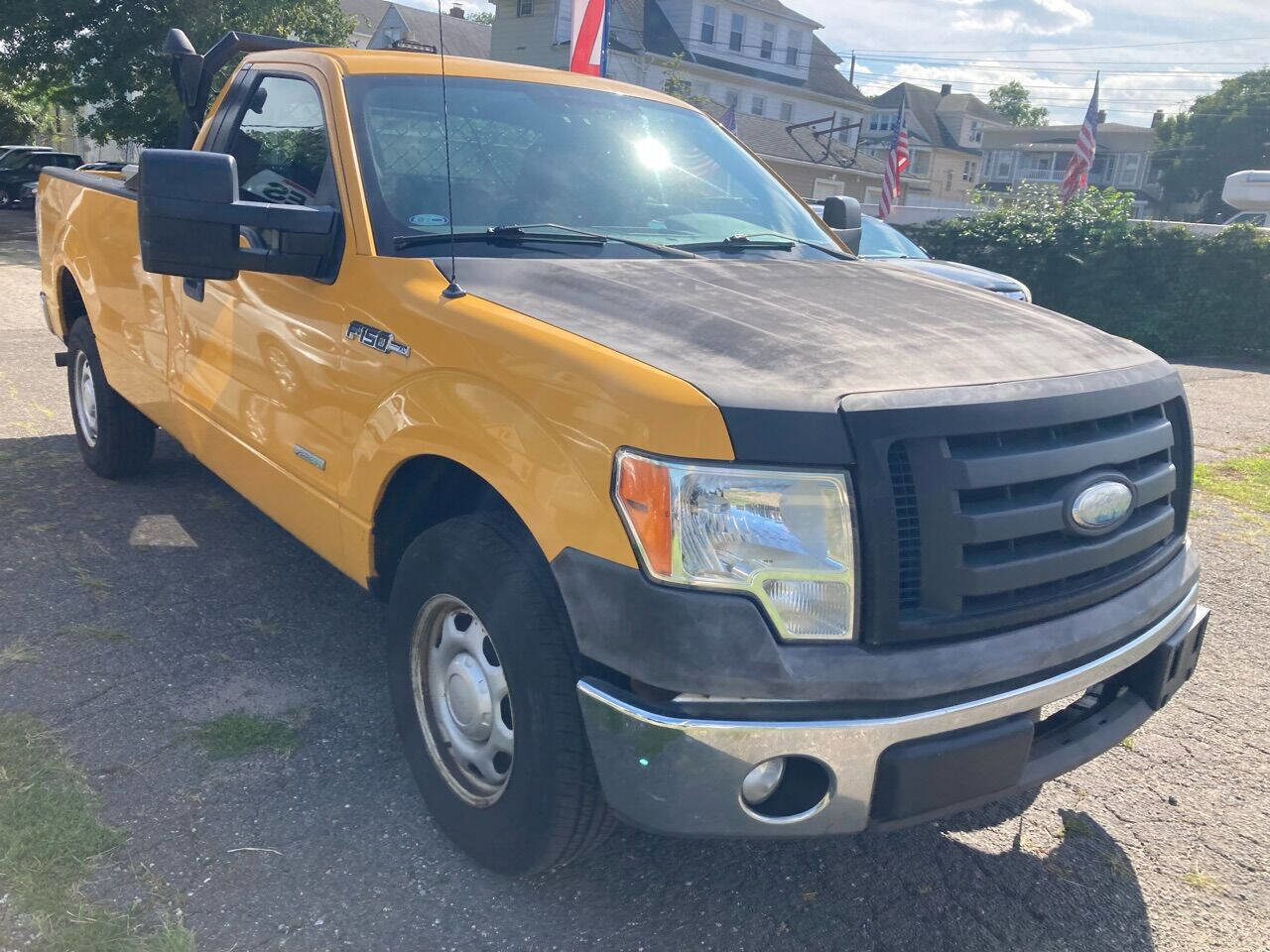Used 2011 Ford F150 XL w/ HD Payload Pkg image 2