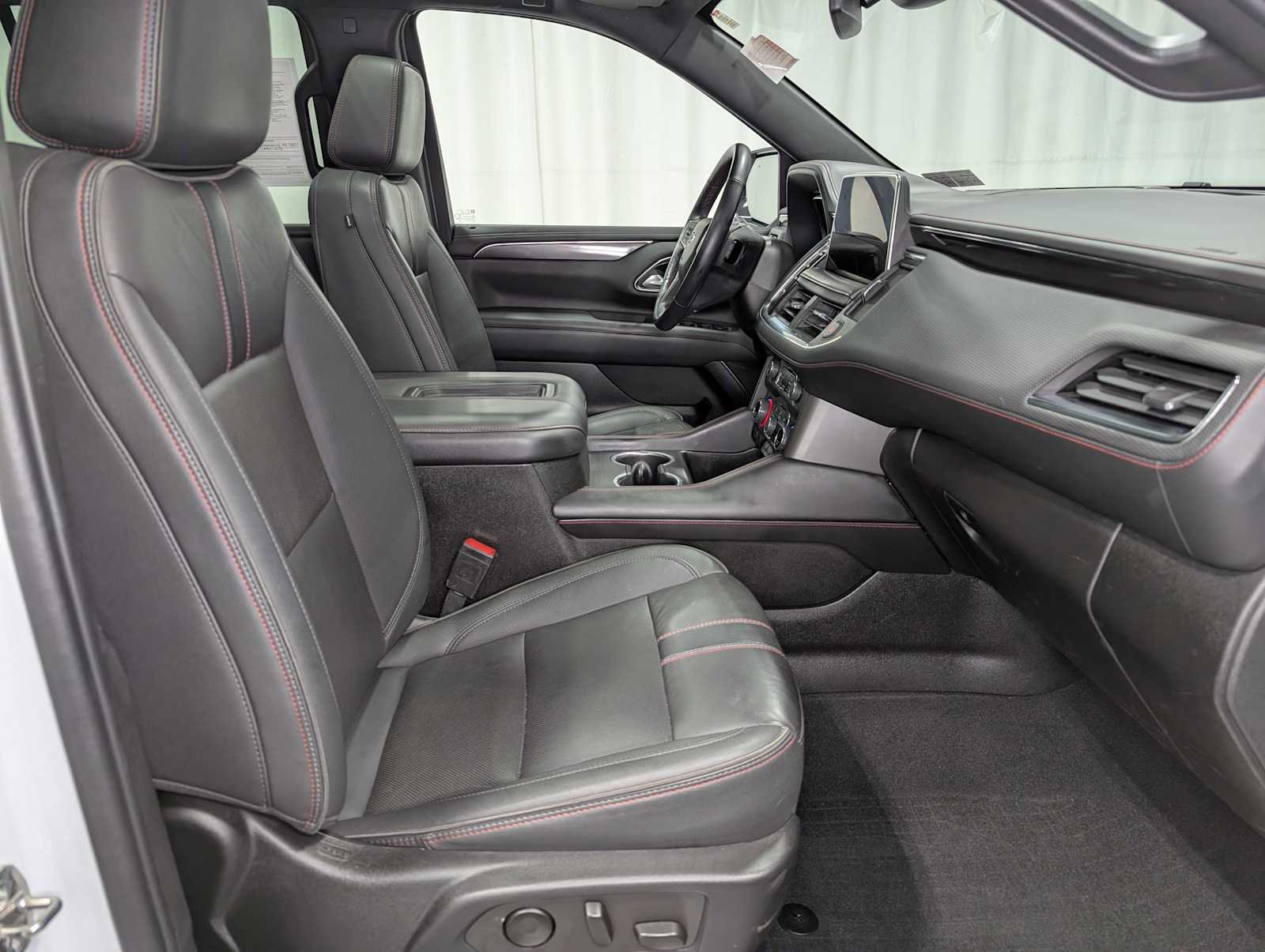 Used 2022 Chevrolet Tahoe RST w/ Luxury Package image 46