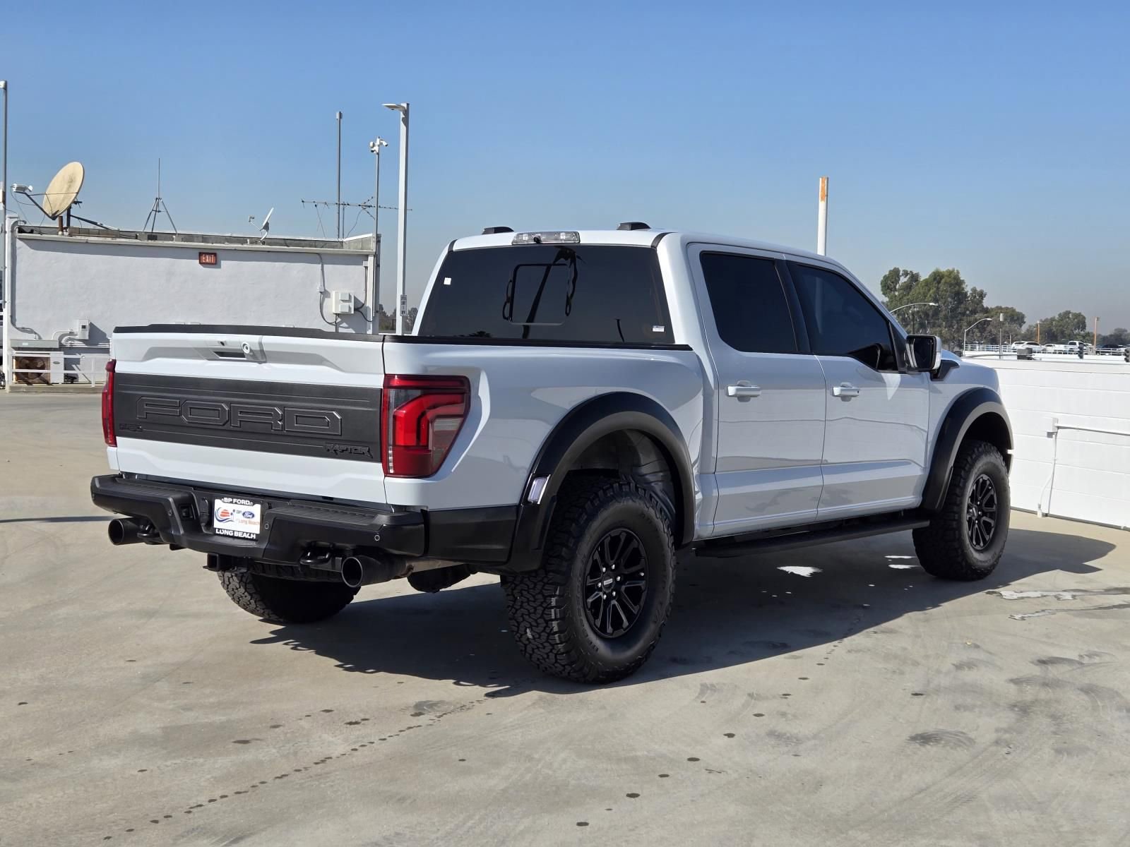 Used 2025 Ford F150 Raptor image 4