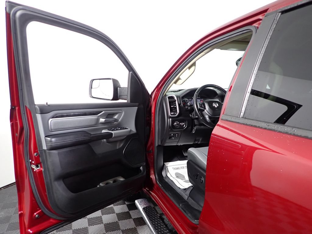 Used 2019 RAM 1500 Big Horn AWD/4WD image 19