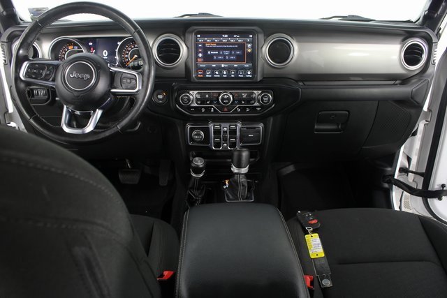 Used 2020 Jeep Wrangler Unlimited Sahara image 9