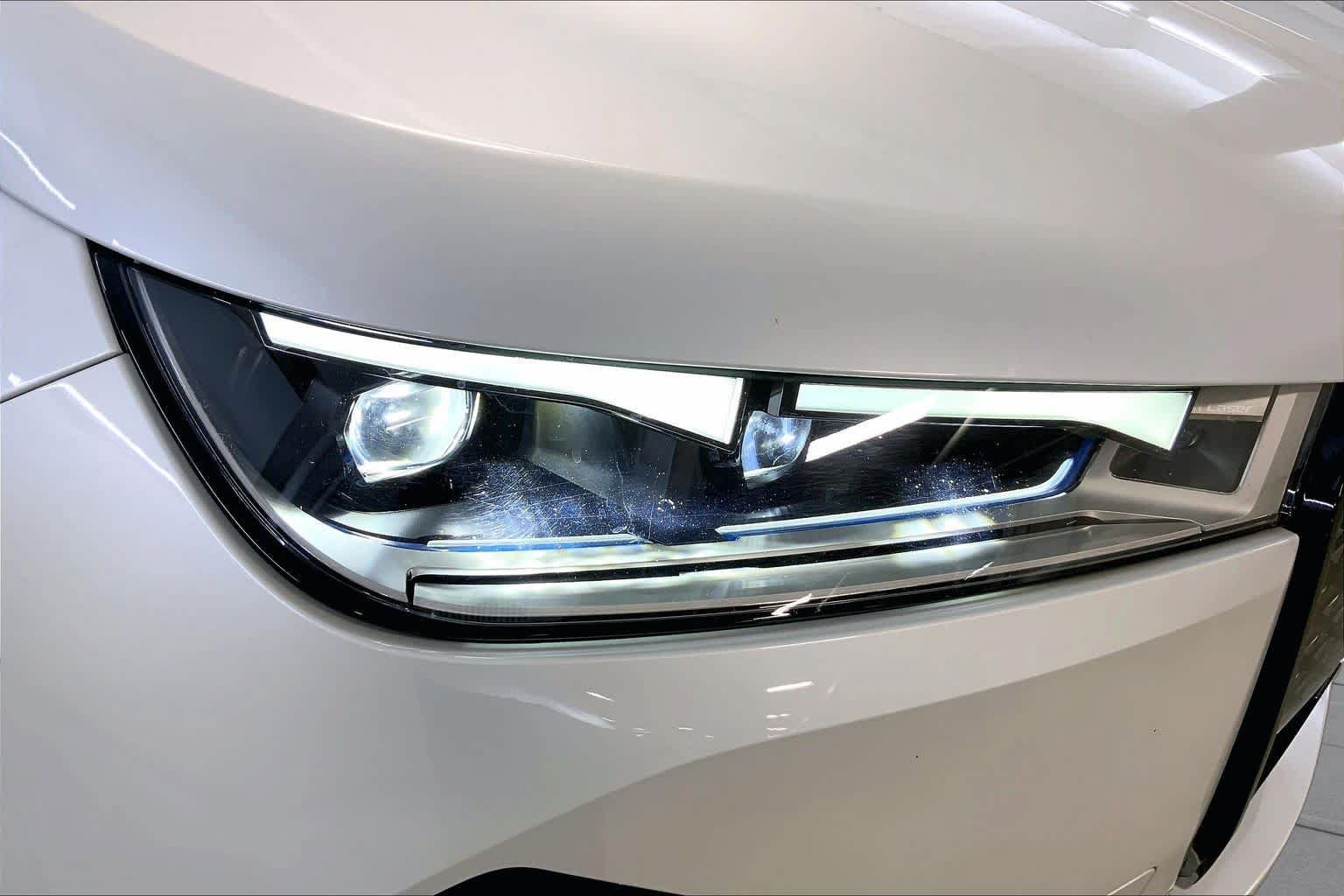 Used 2024 BMW iX xDrive50 w/ Premium Package AWD/4WD image 27