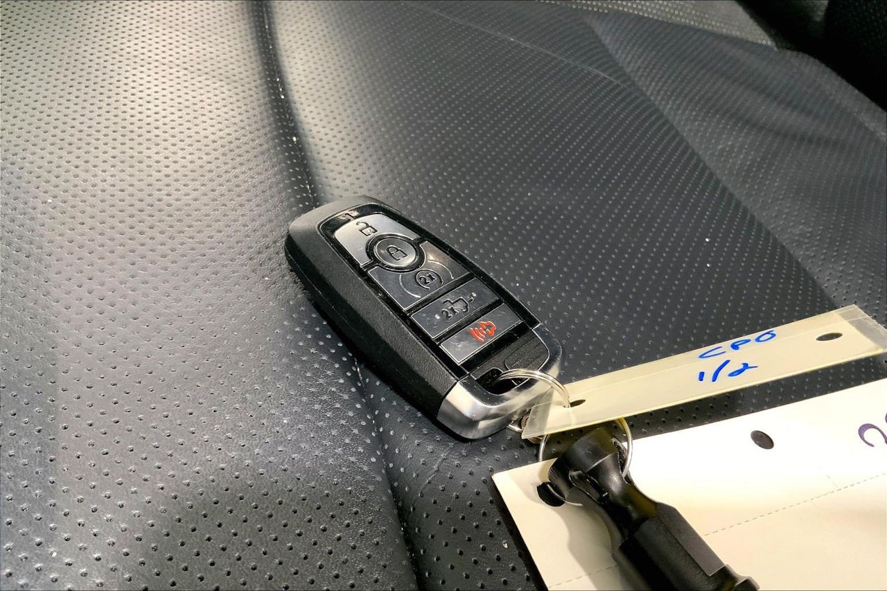 Used 2024 Ford F150 Raptor AWD/4WD image 19