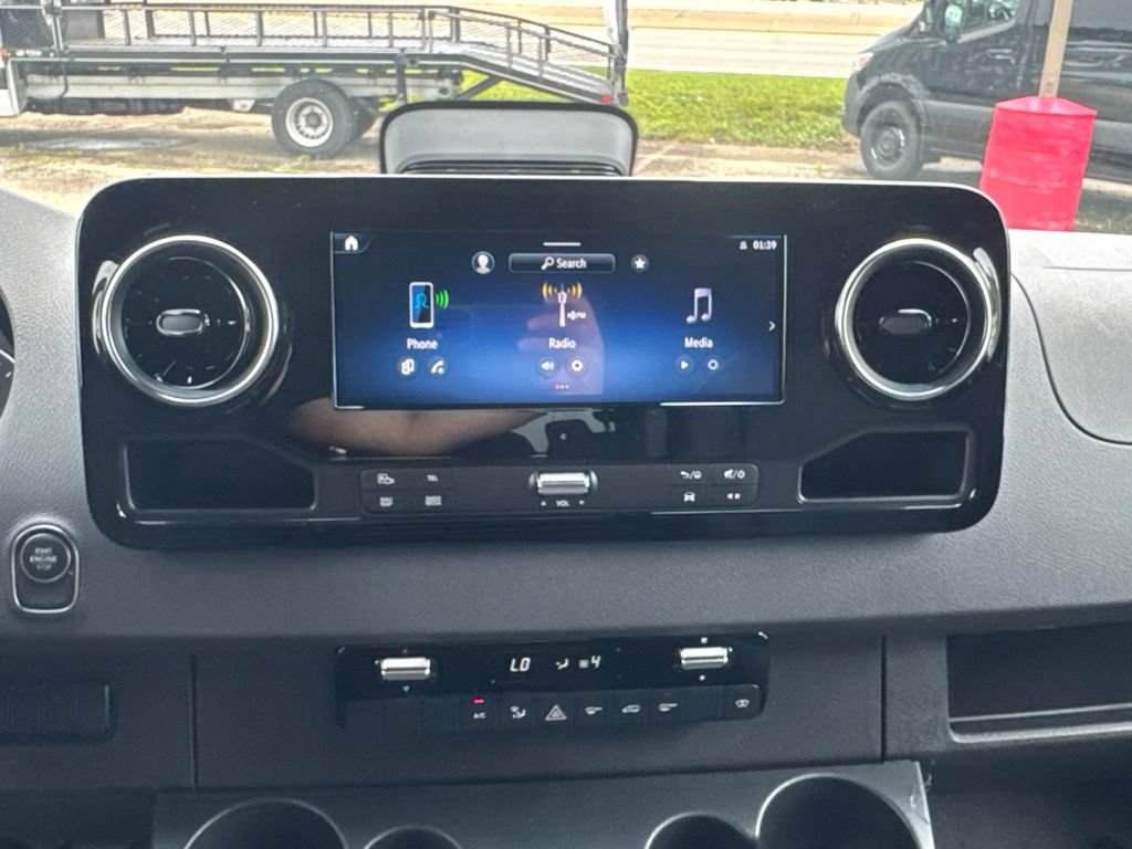 New 2026 Mercedes-Benz Sprinter 2500 image 19