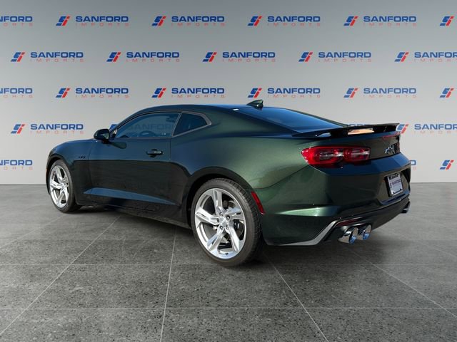 Used 2020 Chevrolet Camaro LT RWD image 3