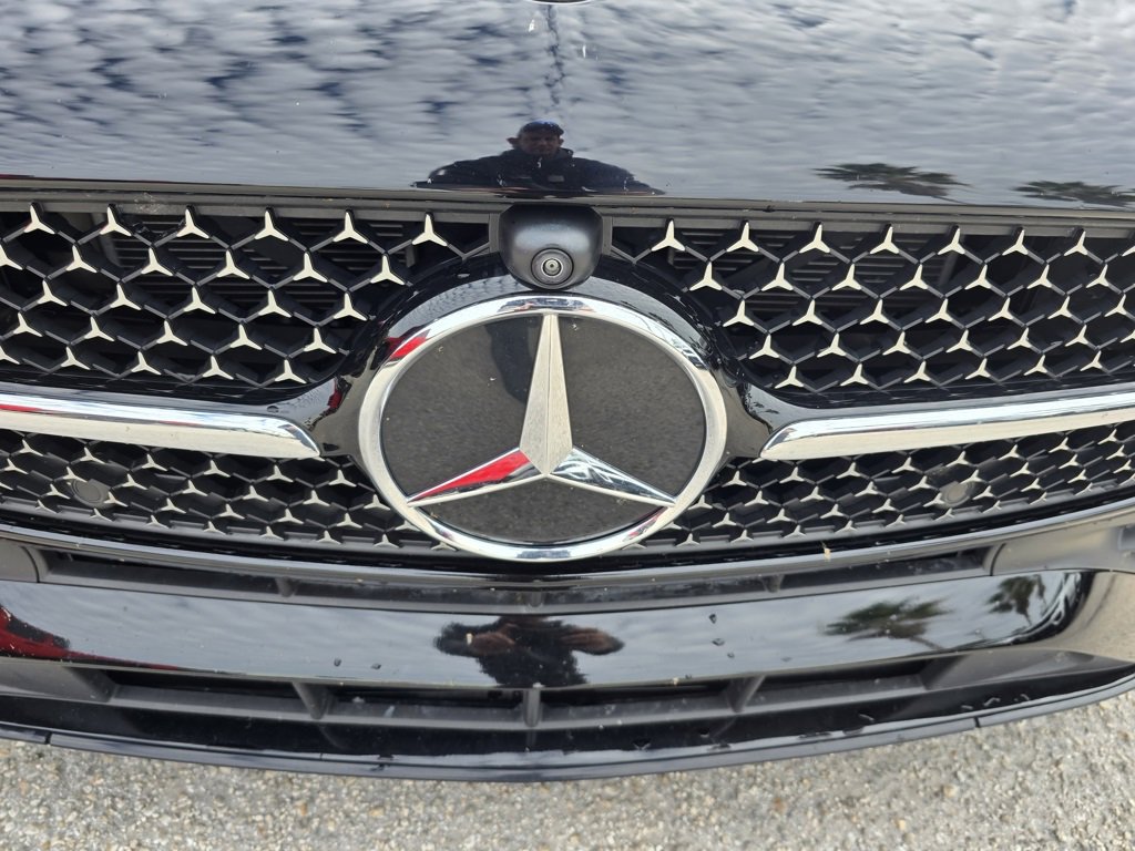 Used 2024 Mercedes-Benz C 300 Sedan image 9