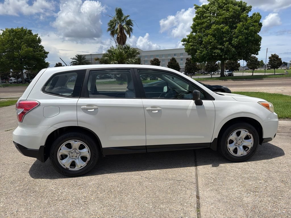 Used 2014 Subaru Forester 2.5i AWD/4WD image 4