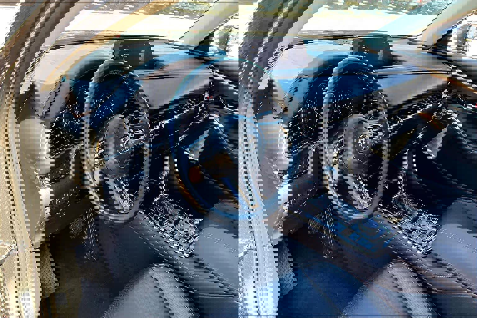 Used 2021 MAZDA CX-30 AWD 2.5 S w/ Premium Package image 18