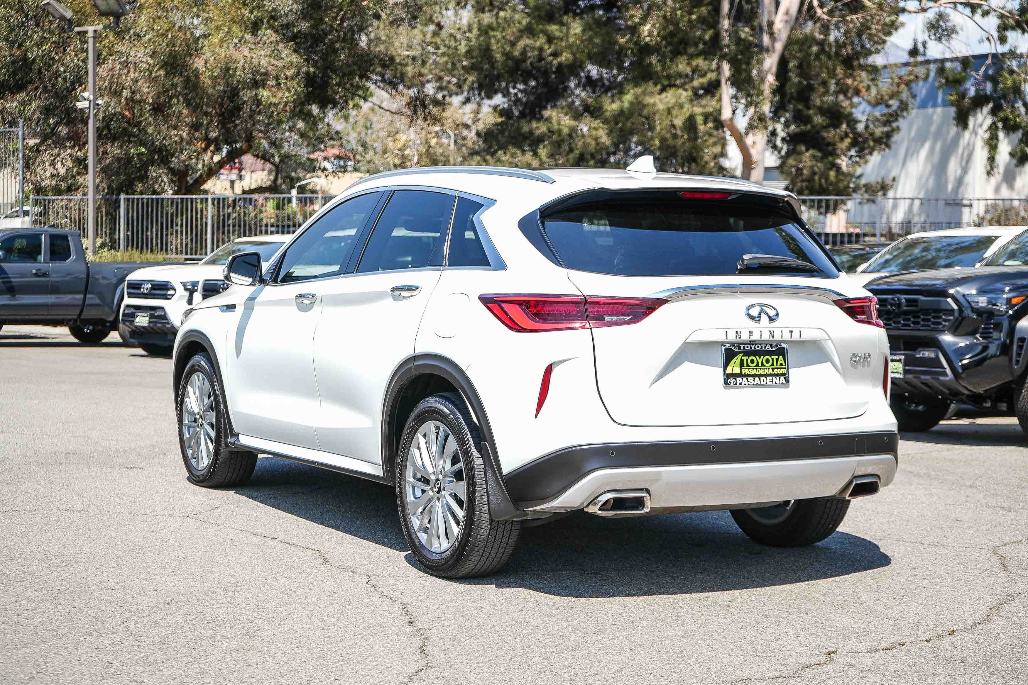 Used 2024 INFINITI QX50 Luxe FWD image 8