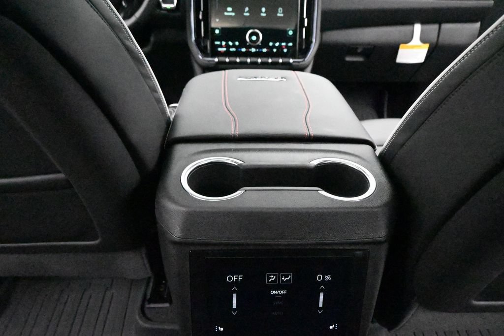 New 2026 GMC Yukon XL AT4 Ultimate w/ LPO, Floor Liner Package AWD/4WD image 26