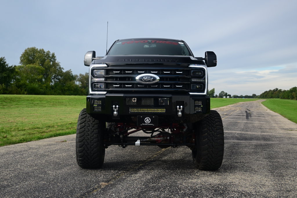 Used 2024 Ford F250 Platinum AWD/4WD image 3