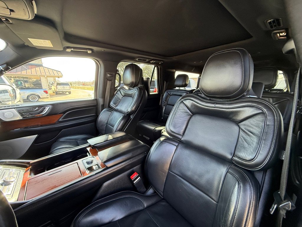 Used 2018 Lincoln Navigator L Reserve w/ Technology Package image 20