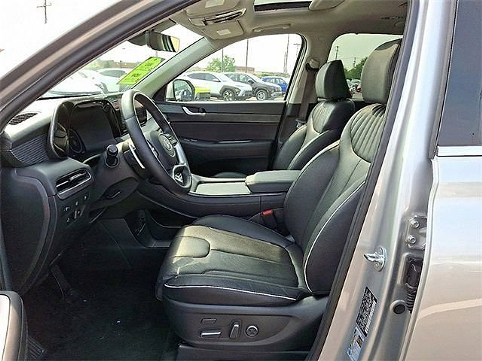 Used 2024 Hyundai Palisade Limited AWD/4WD image 15