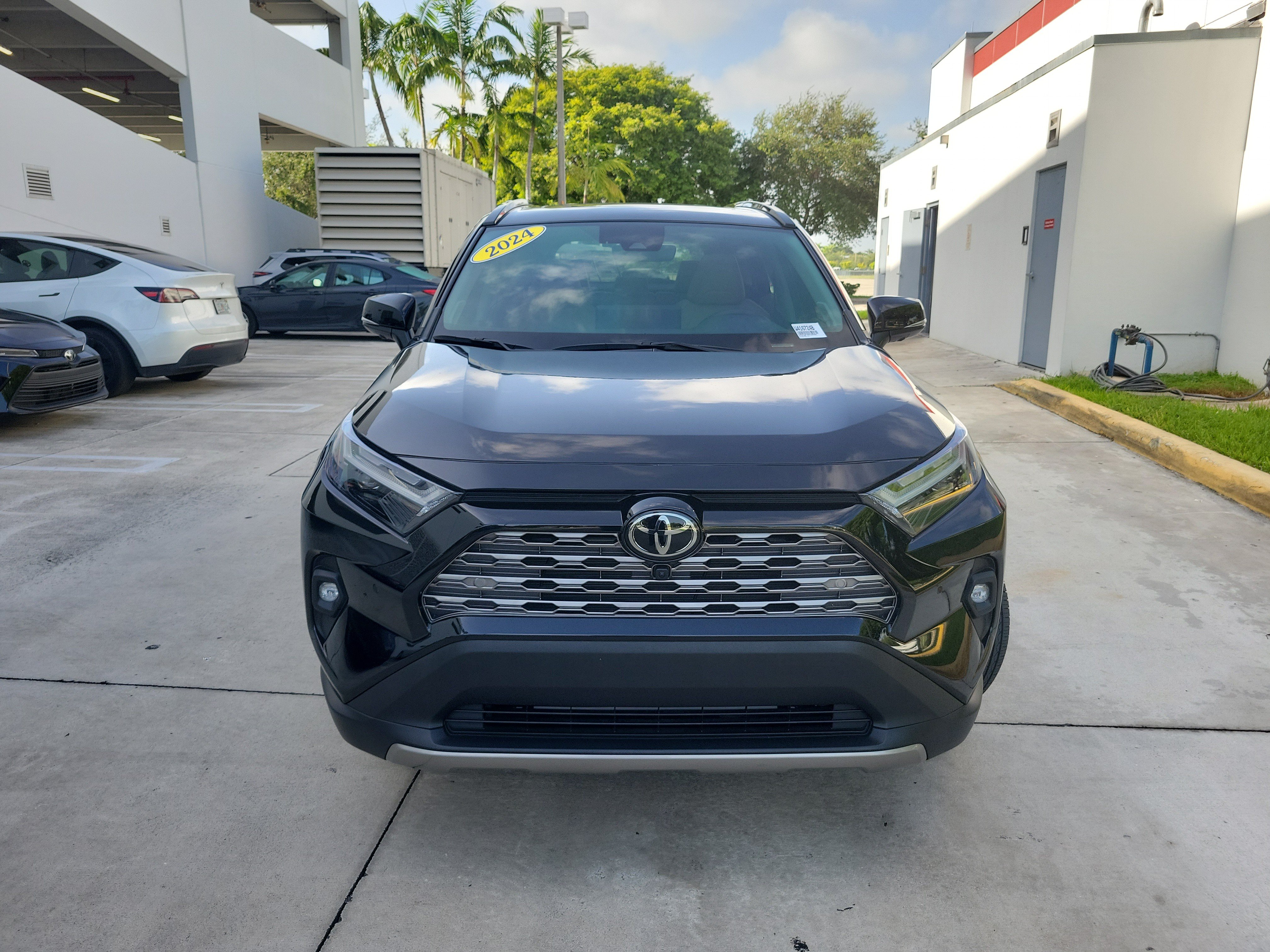 Certified 2024 Toyota RAV4 Limited w/ Advanced Technology Package FWD image 2