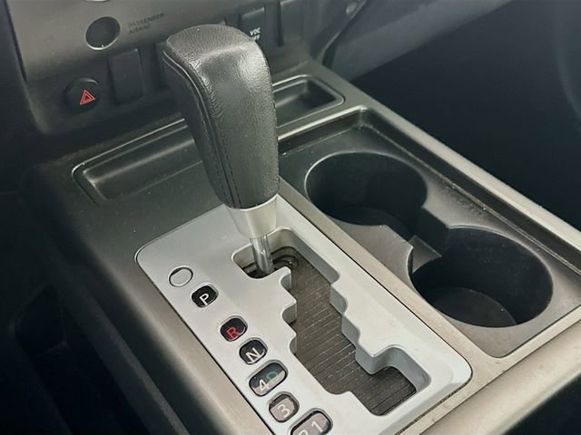 Used 2010 Nissan Titan SE w/ SE Value Truck Pkg image 16