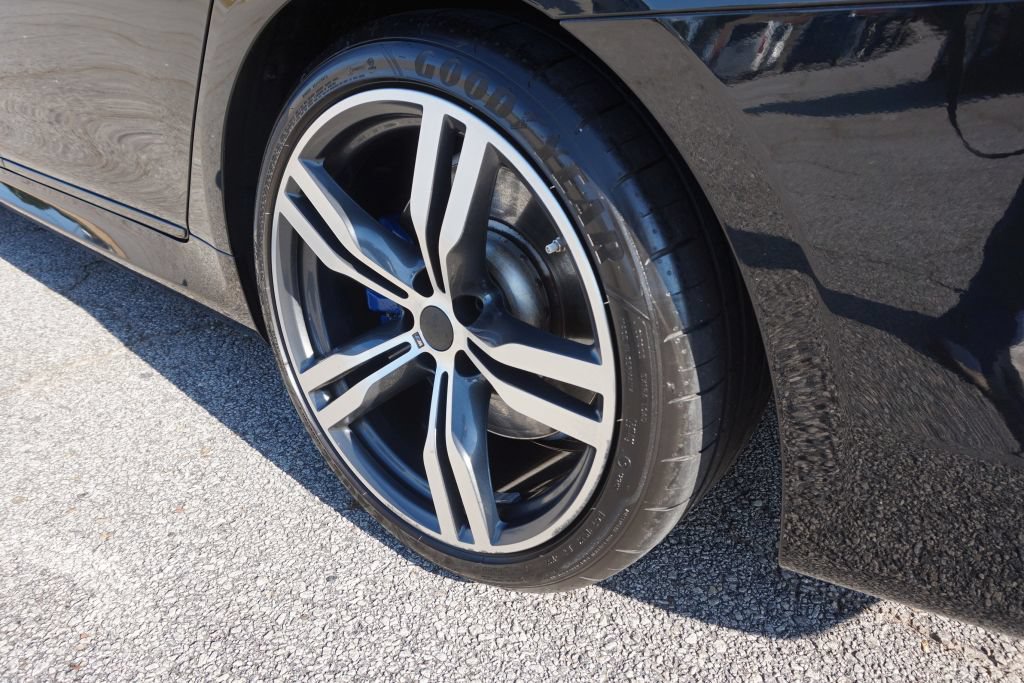 Used 2017 BMW 750i RWD image 9