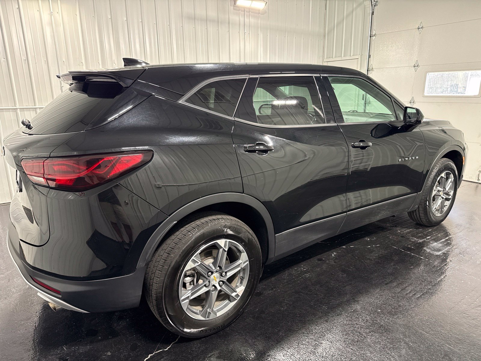 Used 2025 Chevrolet Blazer LT AWD/4WD image 5