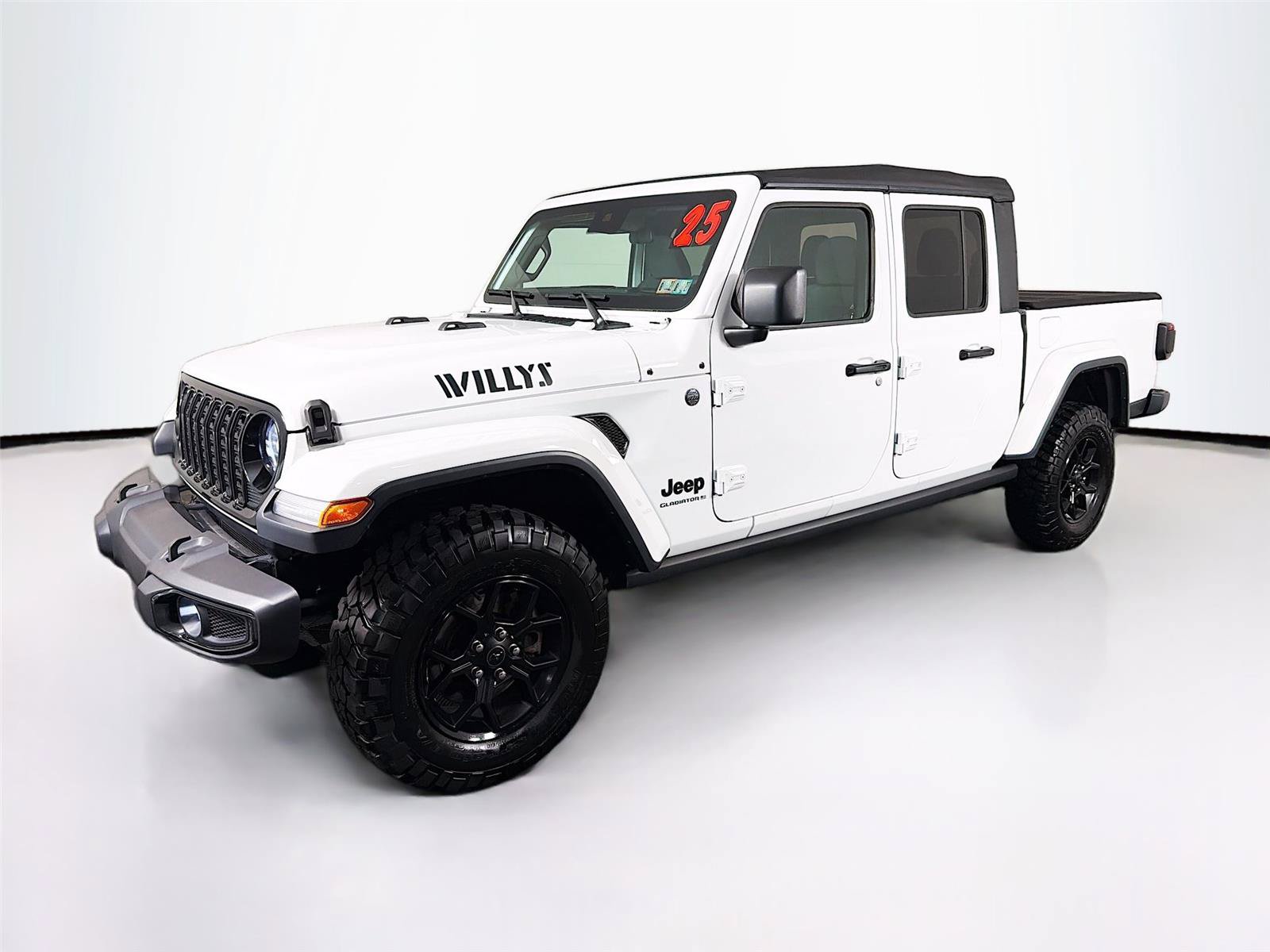 Used 2025 Jeep Gladiator Sport AWD/4WD image 7