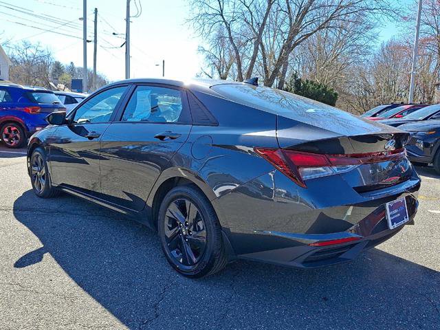 Certified 2023 Hyundai Elantra SEL FWD image 21
