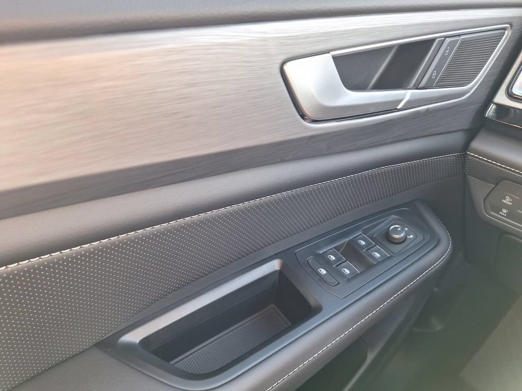 New 2026 Volkswagen Atlas Cross Sport SE FWD image 22