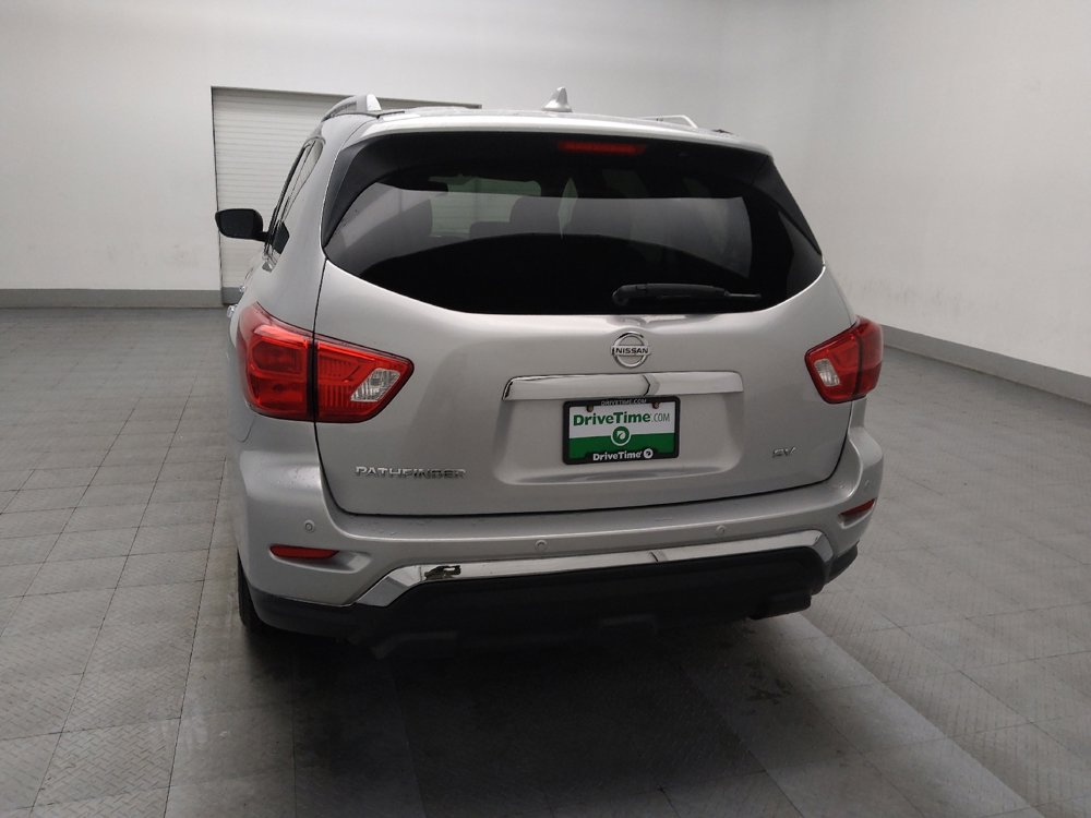Used 2020 Nissan Pathfinder SV image 6