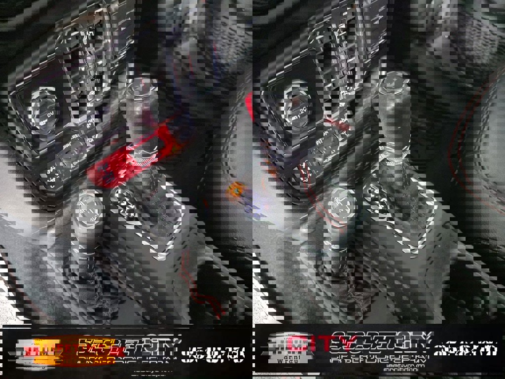 Used 2022 Jeep Wrangler Unlimited Rubicon w/ Dual Top Group image 24