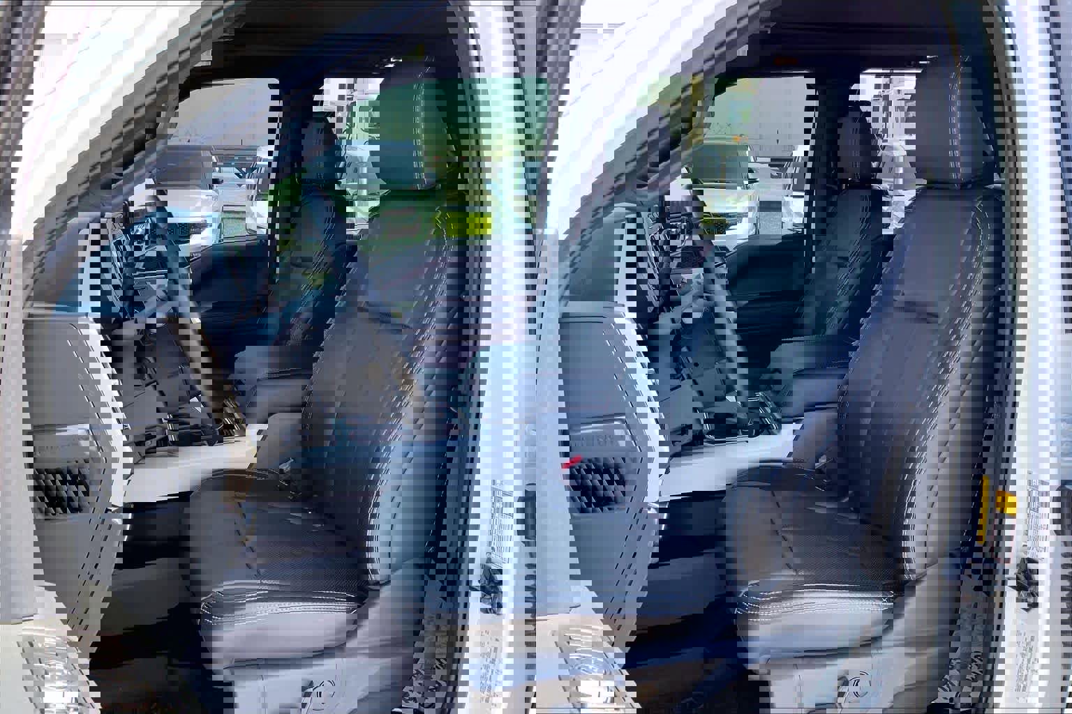 Certified 2022 Ford F250 Lariat w/ Lariat Value Package image 8