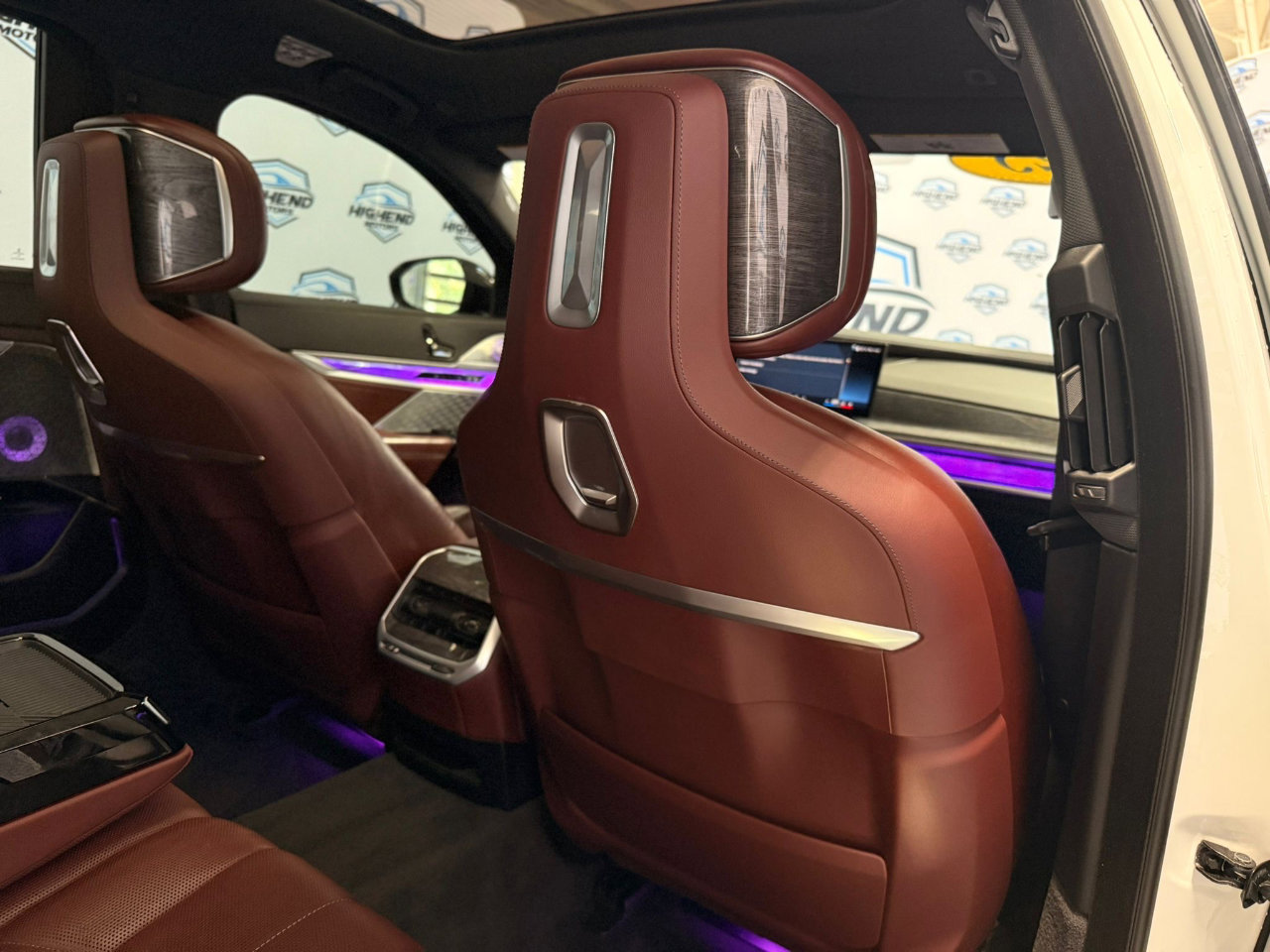Used 2023 BMW 760i xDrive w/ Executive Package image 31